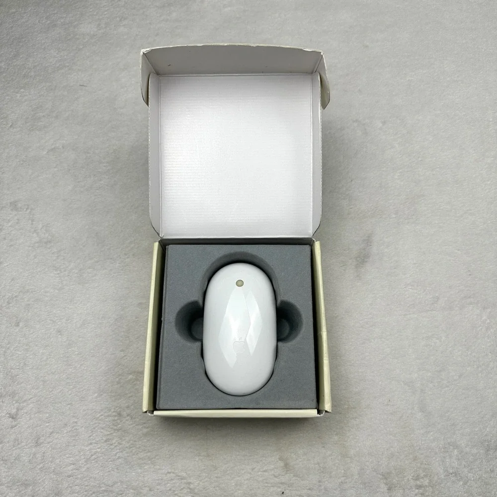 Apple Mighty Mouse Wireless Bluetooth Open-BoxA1197‎ MA272LL/A  with CD
